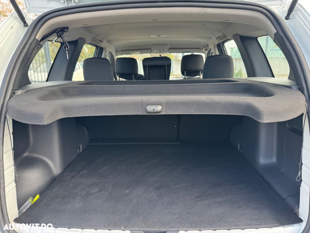 Dacia Duster 1.6 16V 4x4 - 23