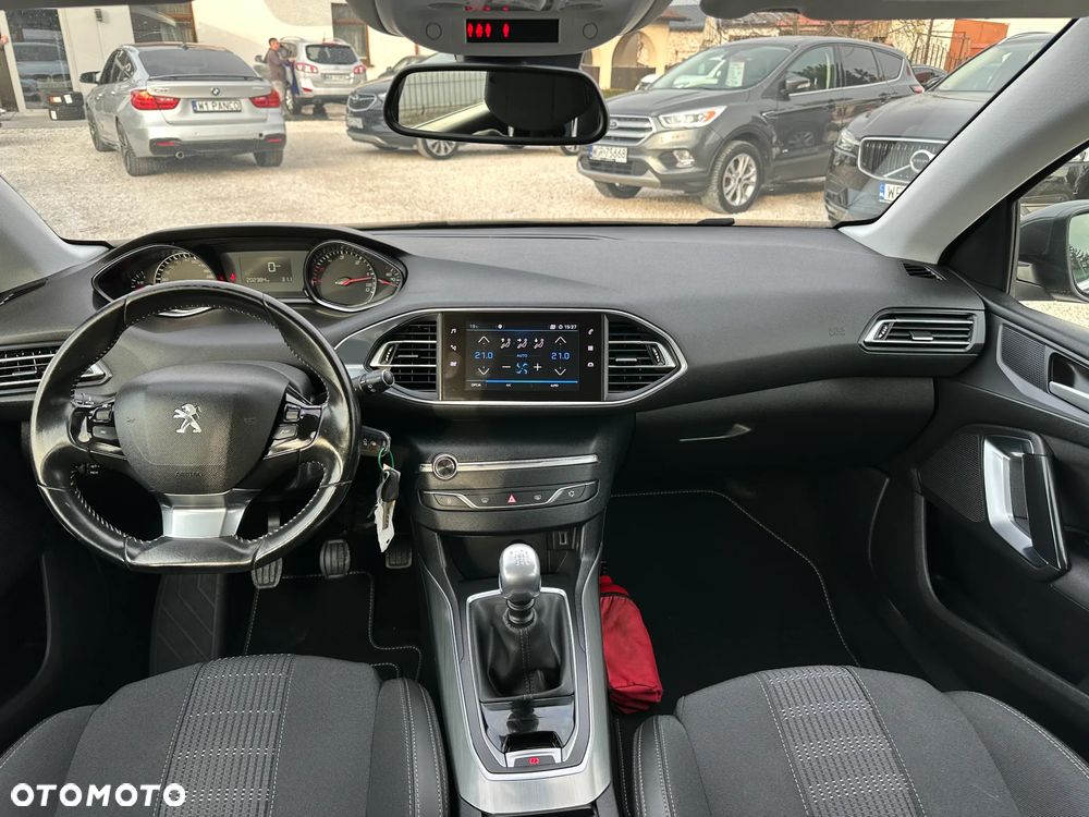 Peugeot 308 1.5 BlueHDi Business Line S&S - 19