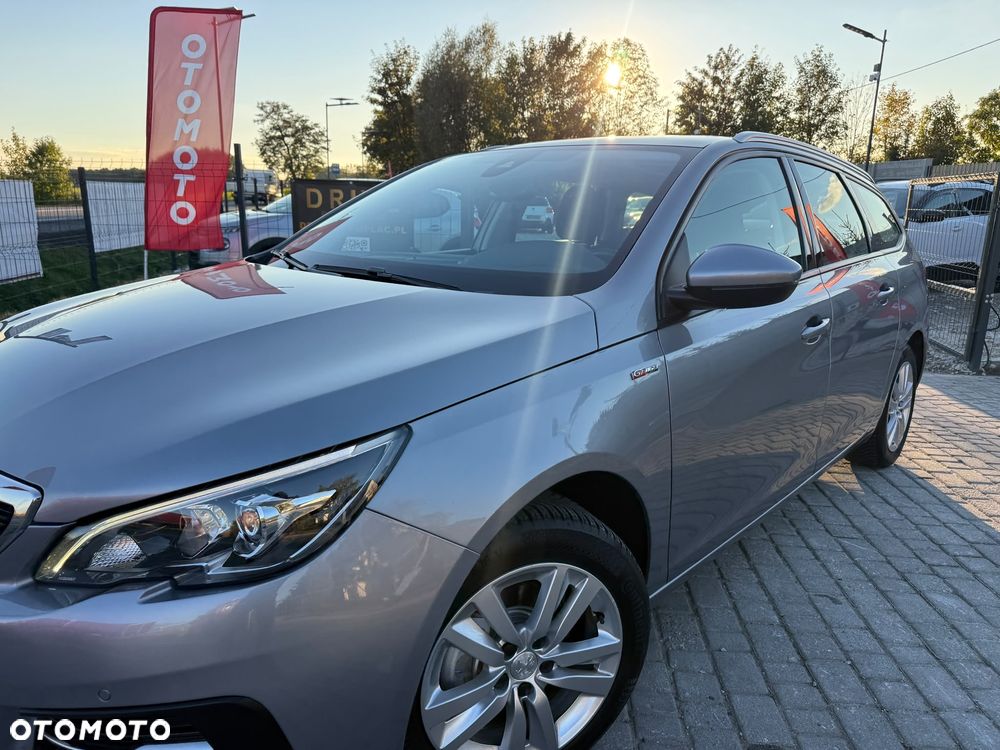 Peugeot 308 2018 photo 3