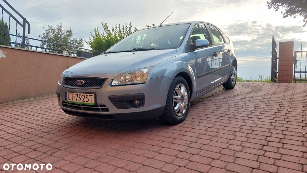 Ford Focus 1.6 Ambiente - 1