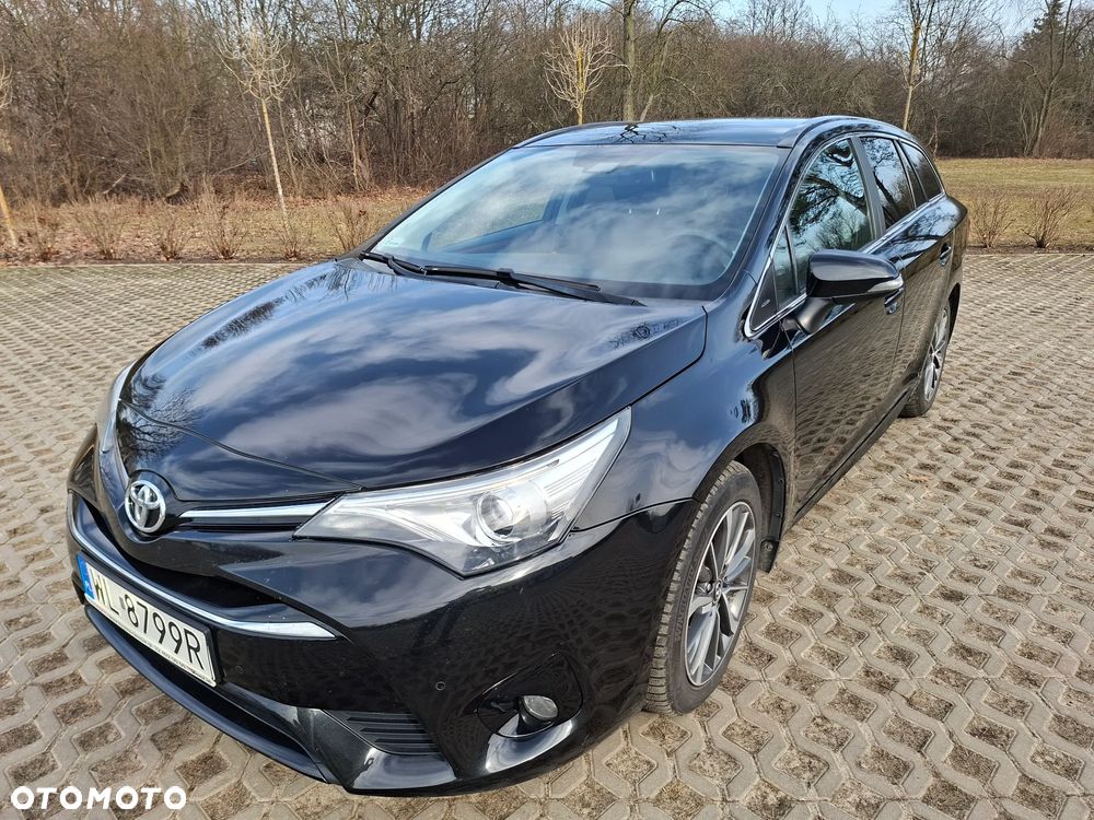 Toyota Avensis 2.0 D-4D Prestige - 1