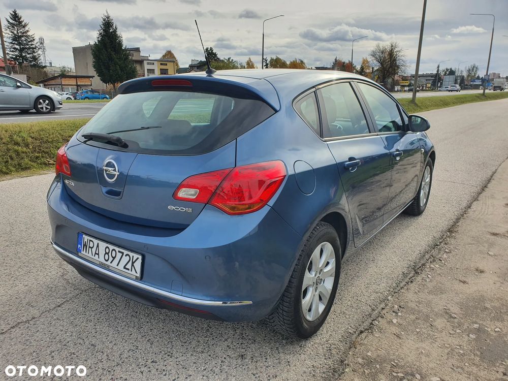 Opel Astra ver-iv-1-4-t-cosmo - 6