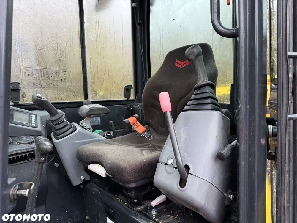 Yanmar VIO26 - 13