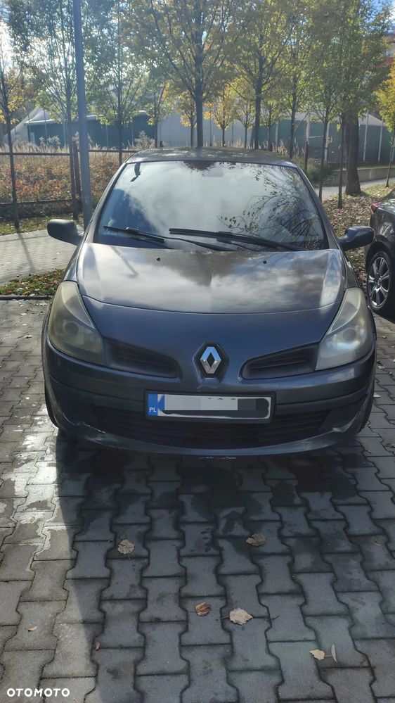 Renault Clio - 2