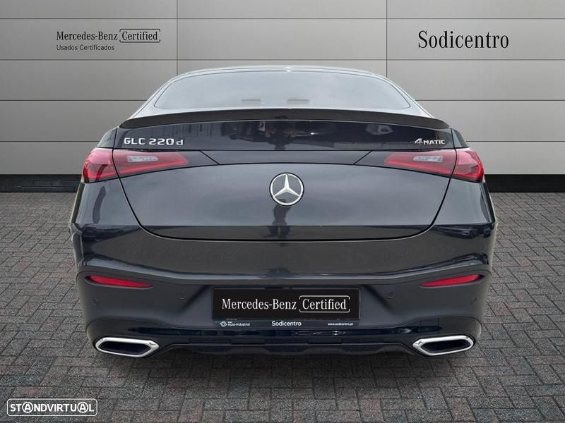 Mercedes-Benz GLC 300 e Coupe 4Matic - 9