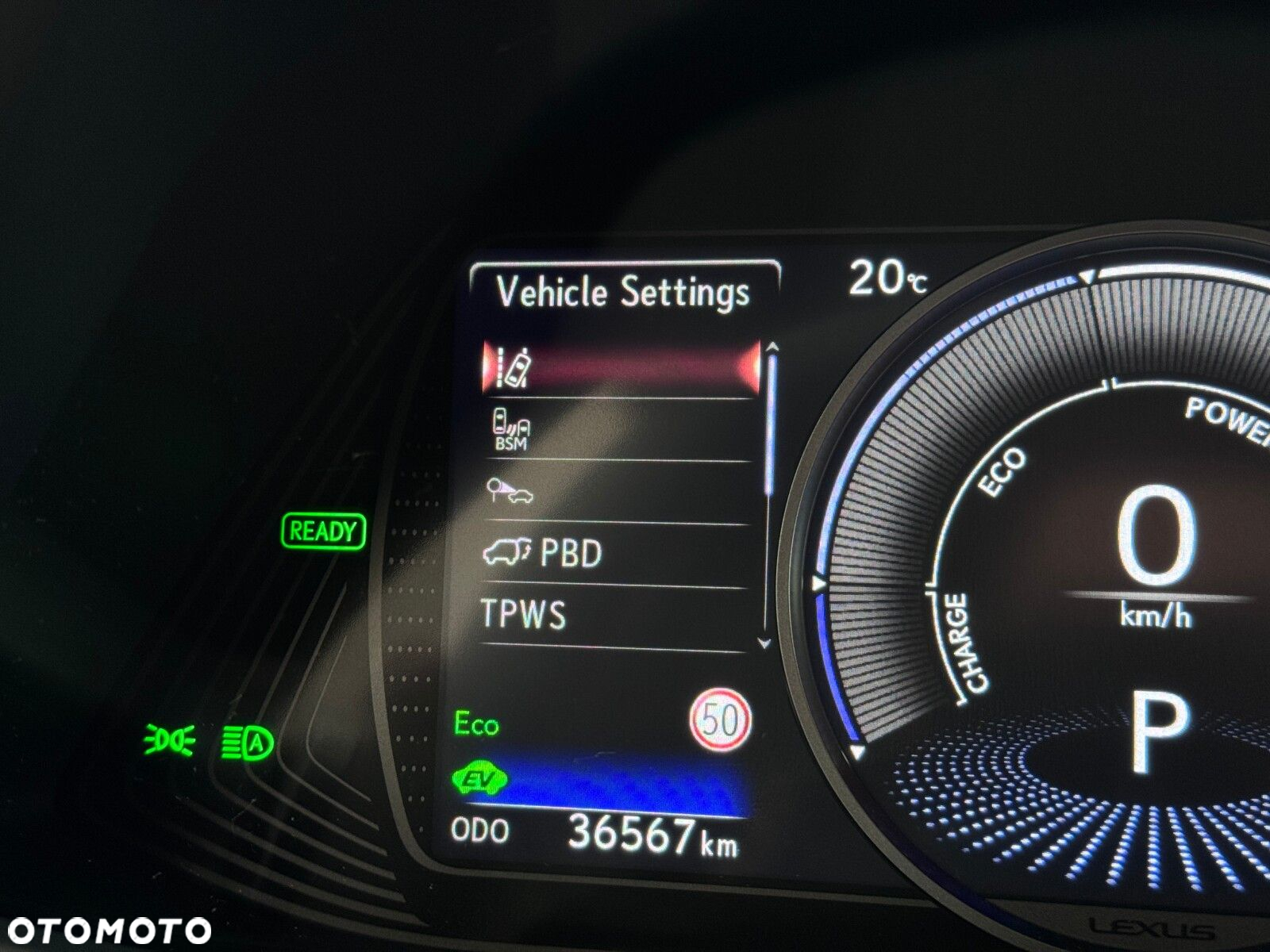 Lexus UX - 27