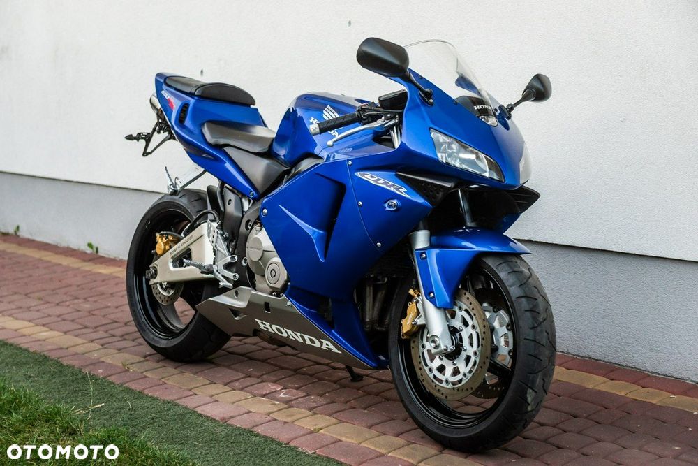 Honda CBR - 1