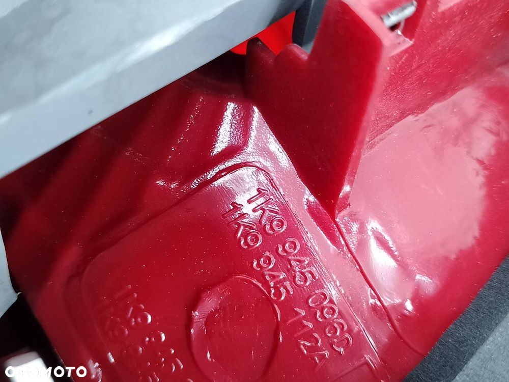LAMPA TYLNA PRAWA VW GOLF V 1K9945096D  1K9945112A KOMBI - 8