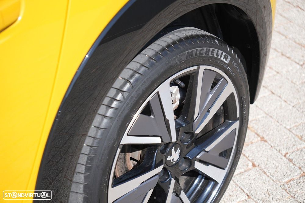 Peugeot 208 1.2 PureTech GT Line - 13