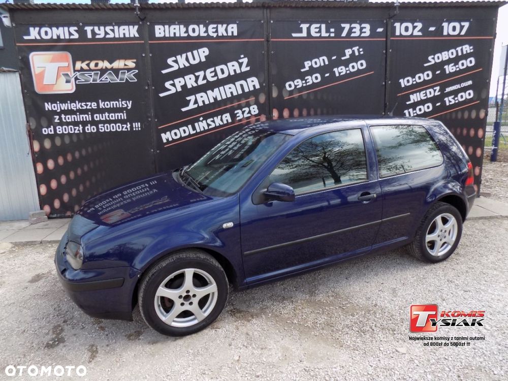 Volkswagen Golf - 1