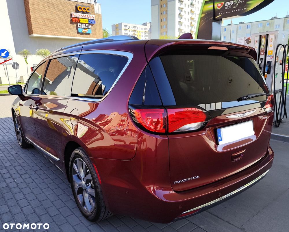 Chrysler Pacifica - 3