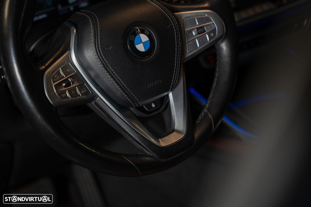 BMW X7 xDrive30d - 14