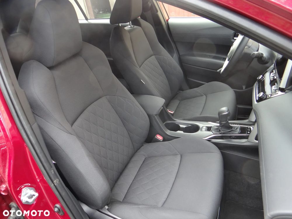 Toyota Corolla Cross - 10