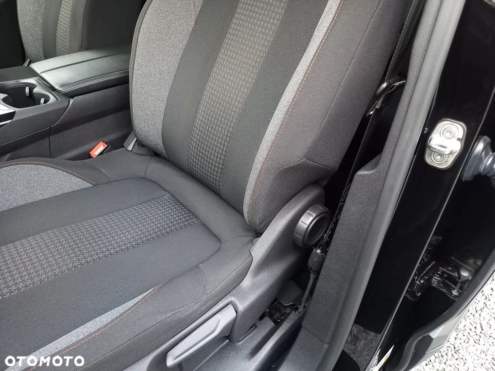 Peugeot 5008 BlueHDI 130 EAT8 Active Business-Paket - 39