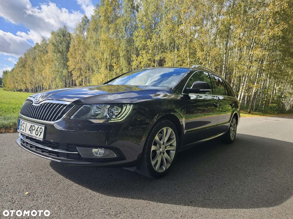 Skoda Superb 2014 photo 2