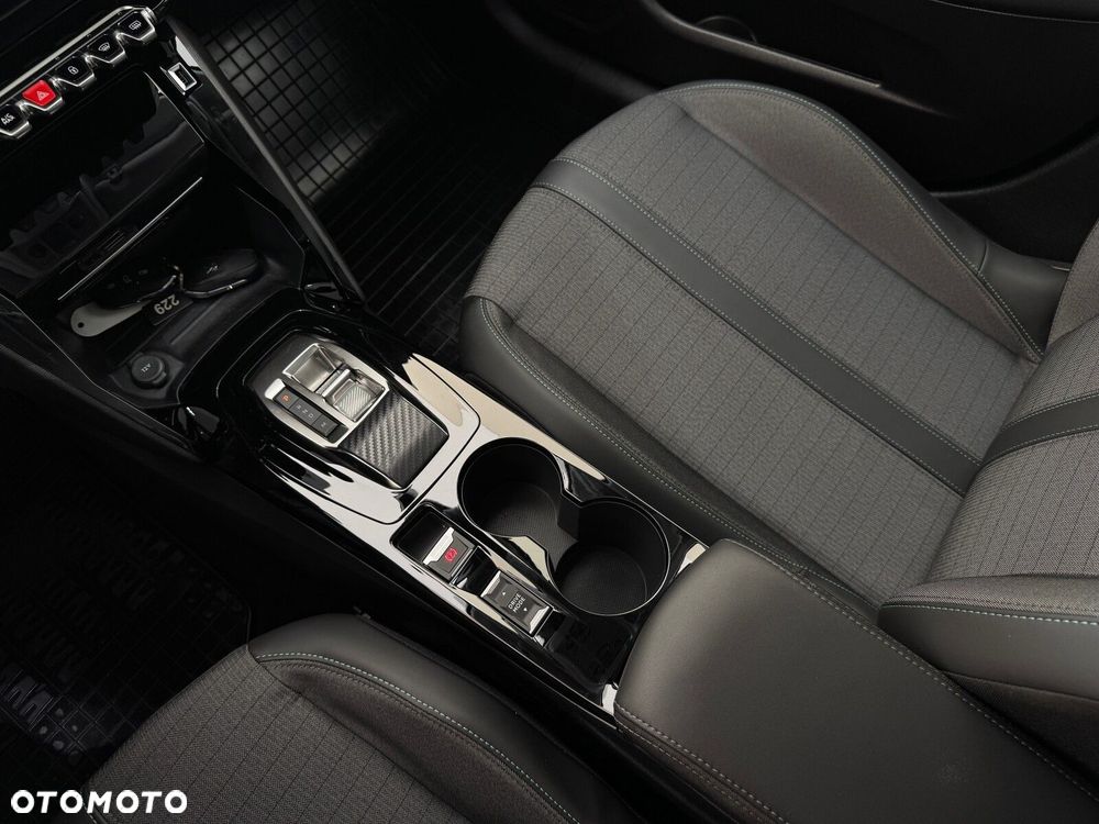 Peugeot 208 1.2 PureTech Allure S&S EAT8 - 25