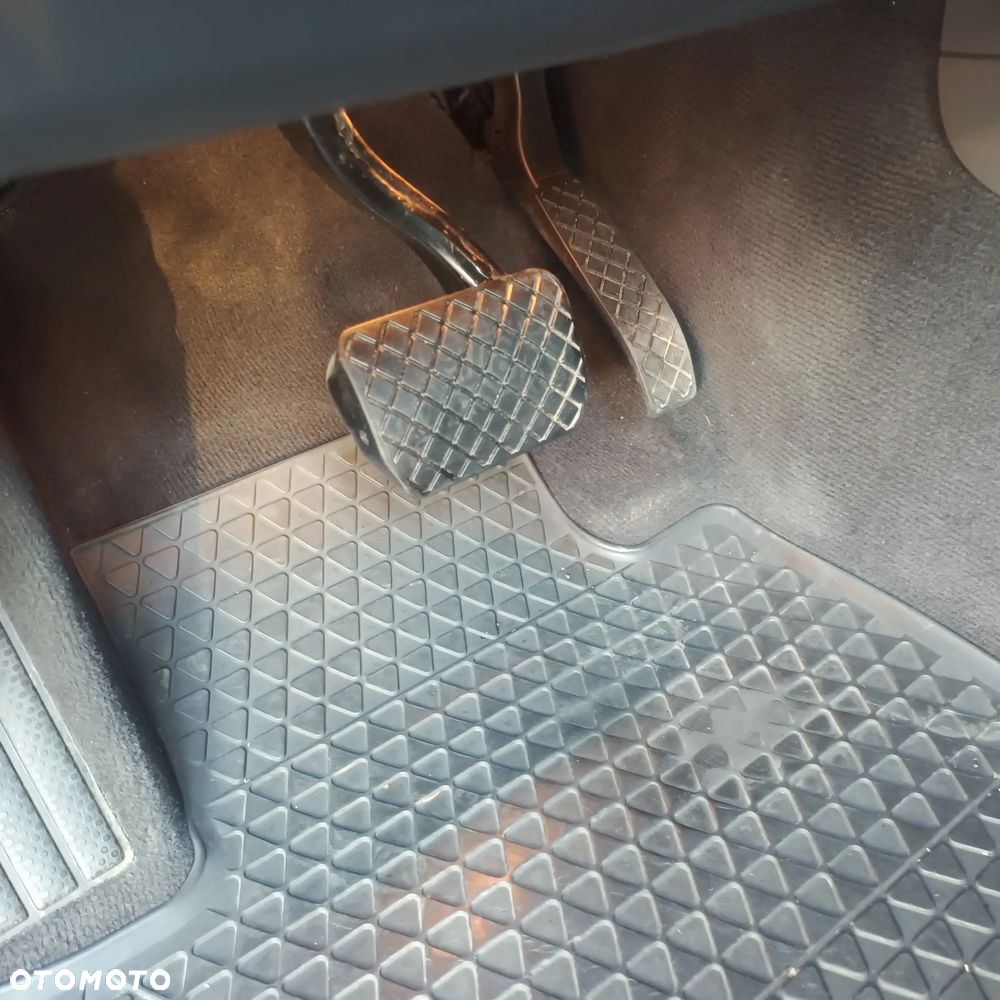 Volkswagen Touareg 3.0 V6 TDI BMT - 14