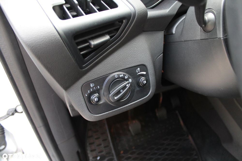 Ford Kuga 2.0 TDCi 2x4 Cool & Connect - 20