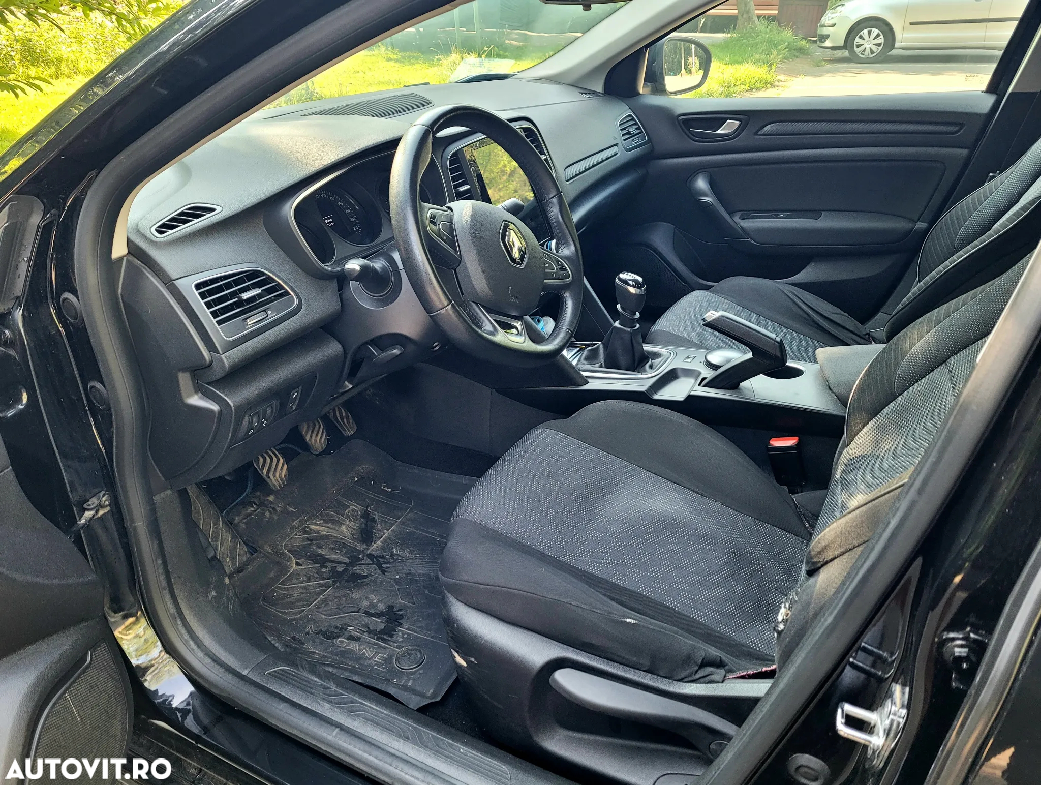 Renault Megane TCe GPF Zen - 7