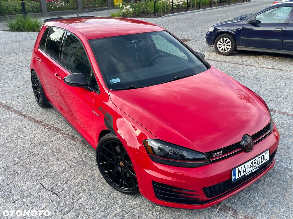Volkswagen Golf GTI Performance BlueMotion Technology DSG - 4