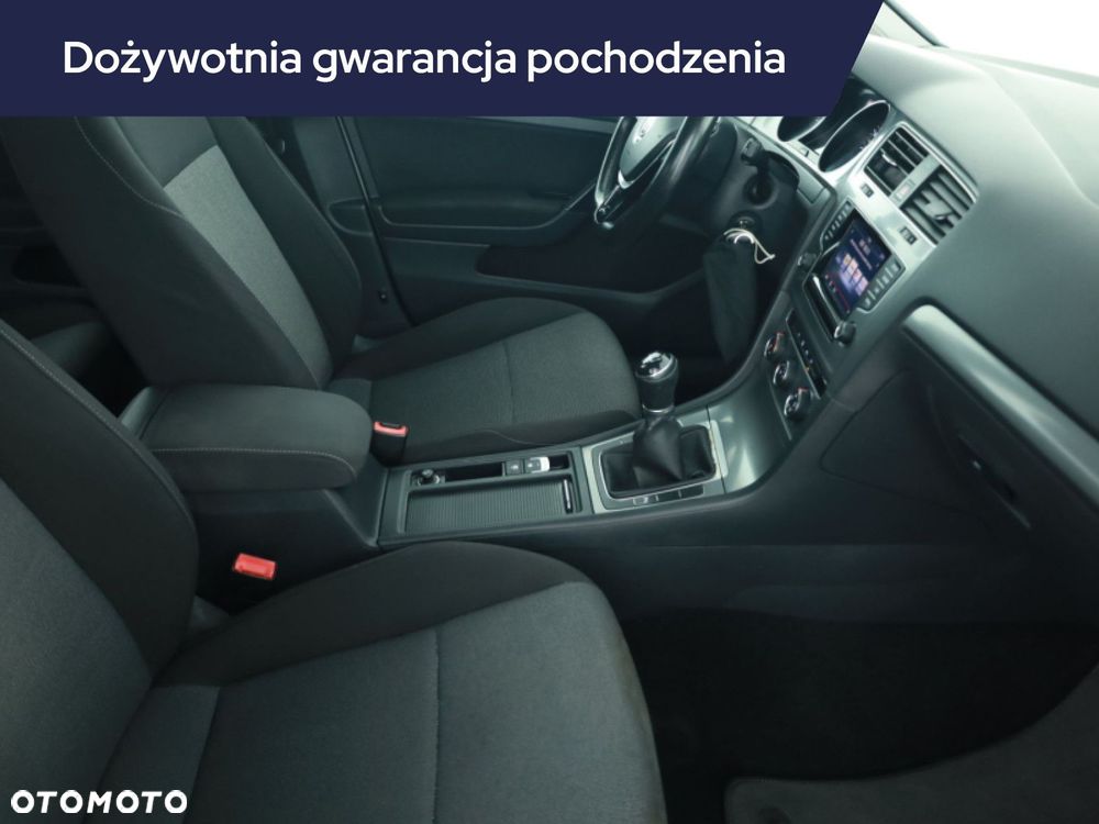 Volkswagen Golf - 9