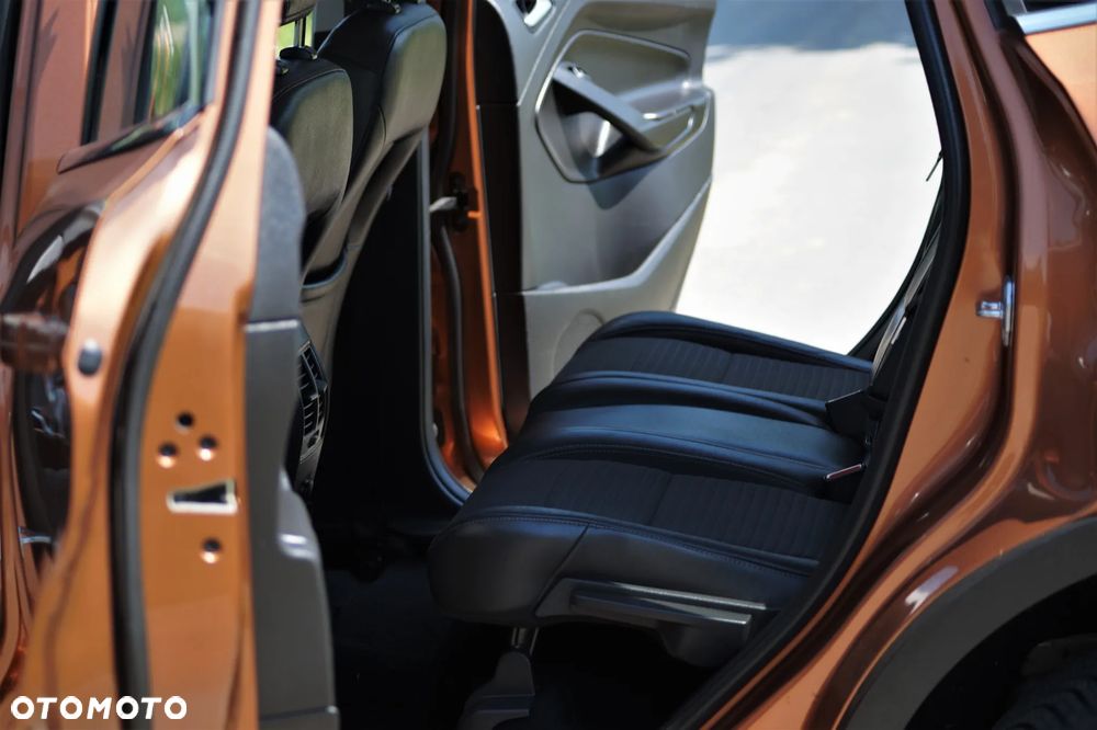 Ford Kuga - 33