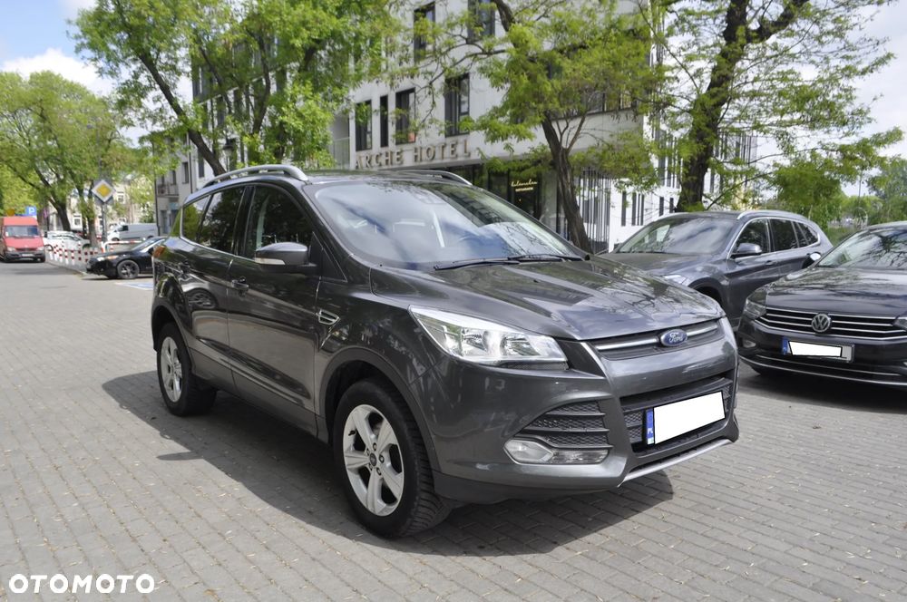 Ford Kuga 1.5 EcoBoost FWD Titanium ASS - 2