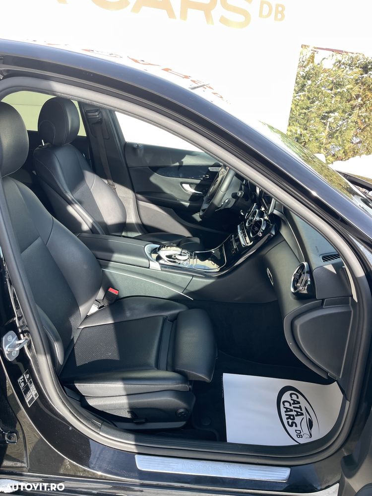 Mercedes-Benz C - 24