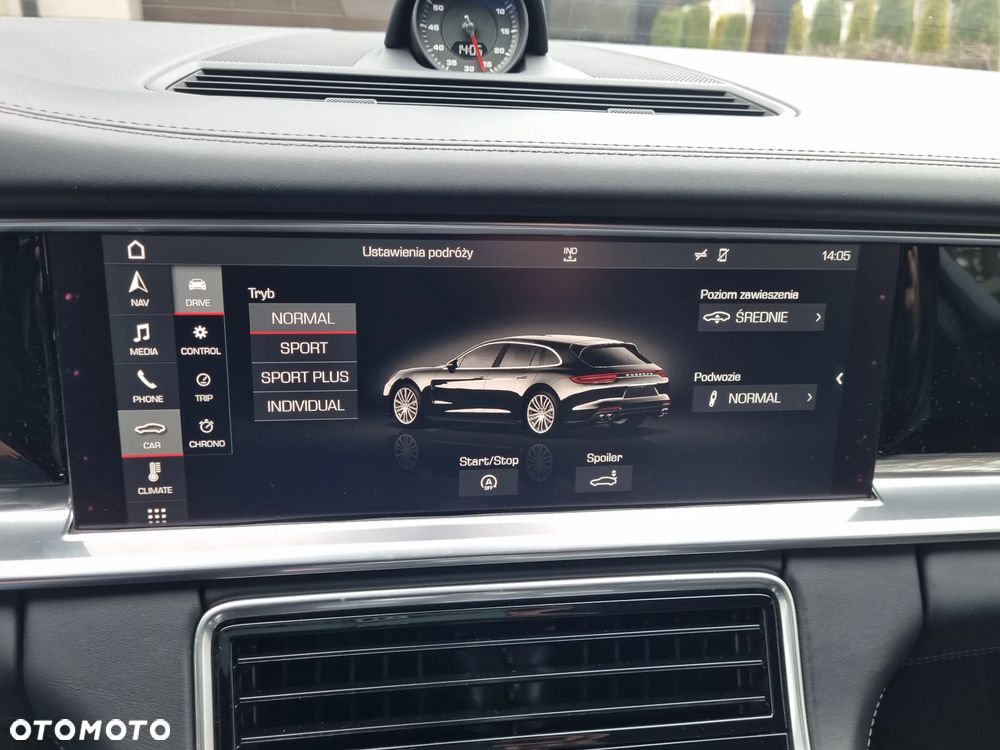 Porsche Panamera 4S Executive - 16