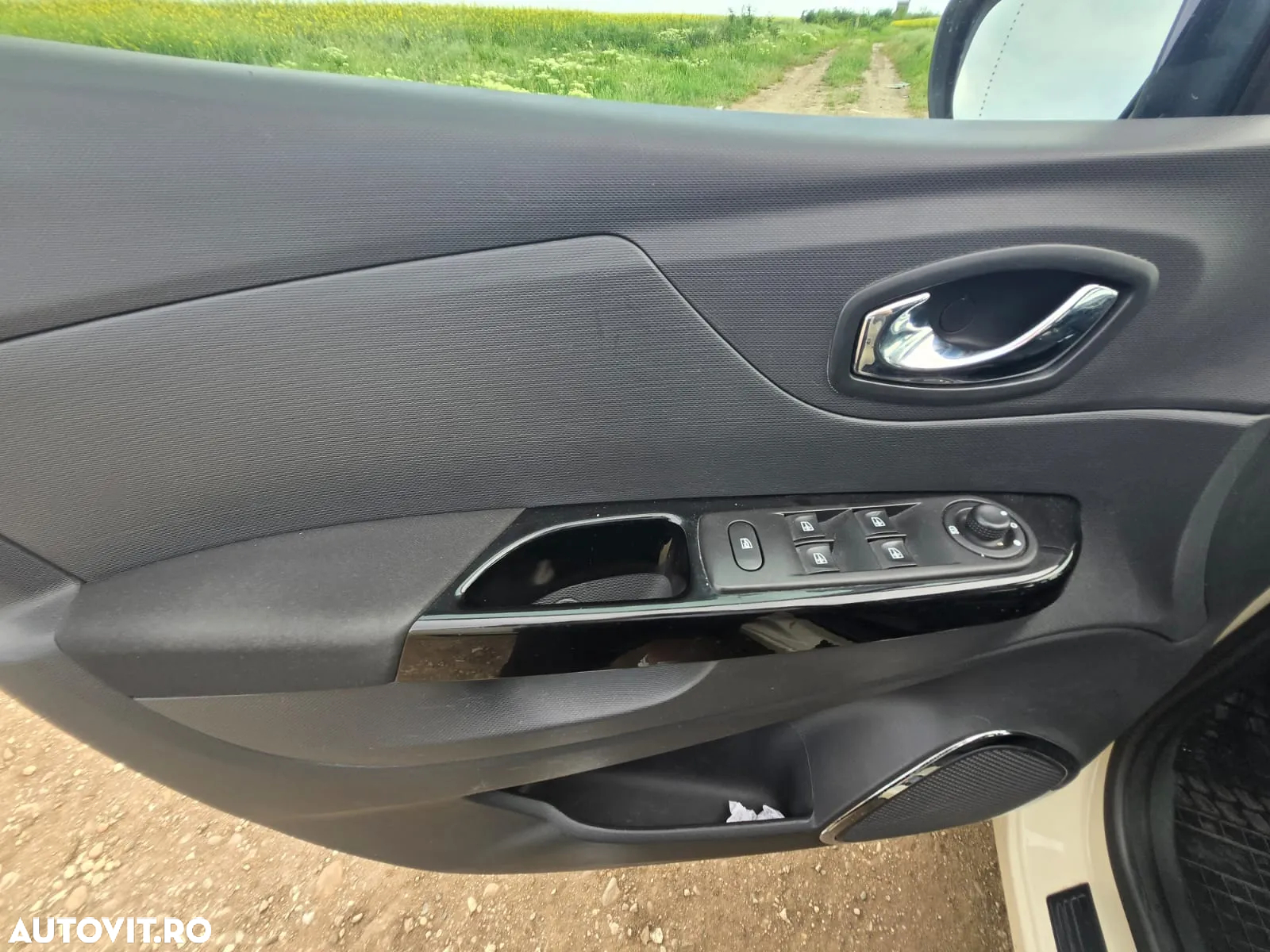 Renault Captur - 13