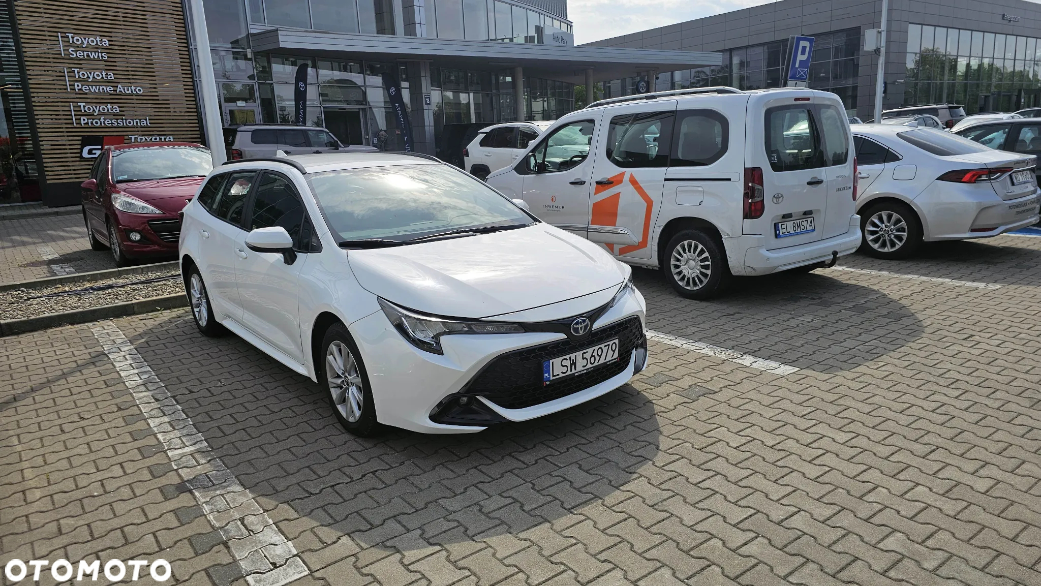 Toyota Corolla 1.8 Hybrid Comfort - 4