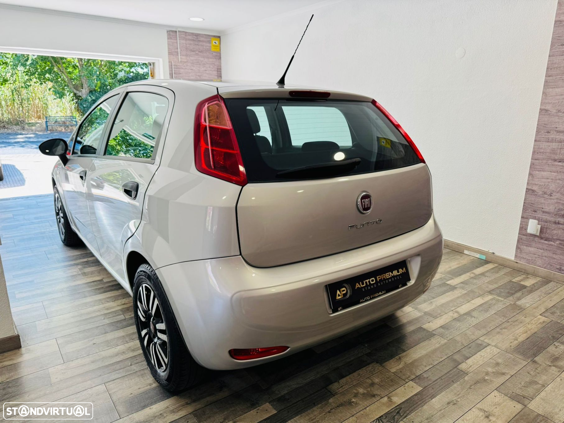 Fiat Punto 1.2 Lounge S&S - 7