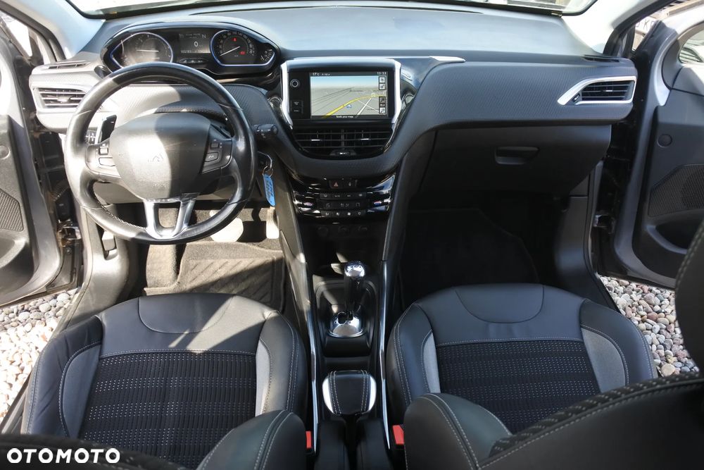Peugeot 2008 PureTech 82 ETG5 STOP&START Allure - 14