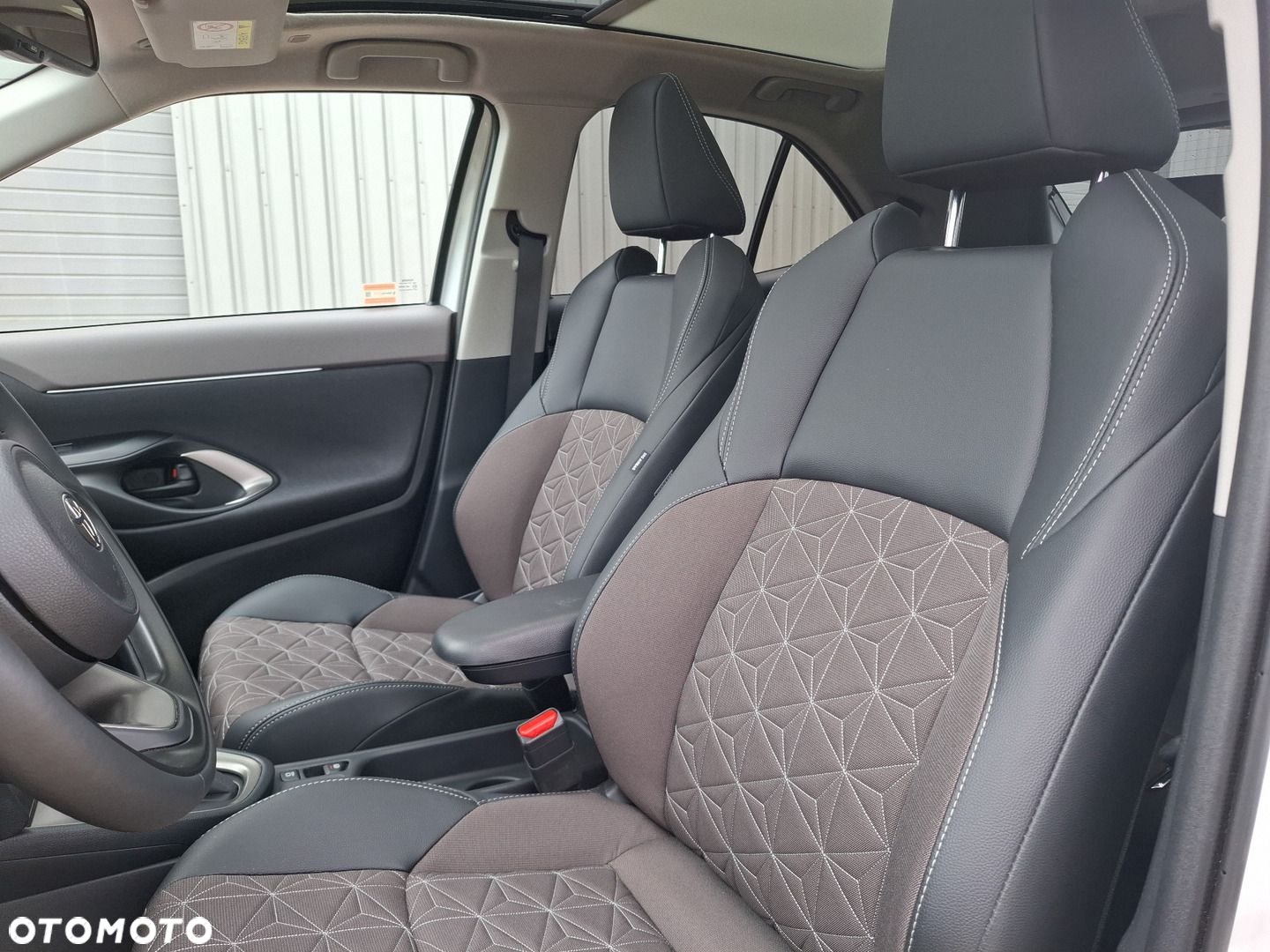 Toyota Yaris Cross - 17