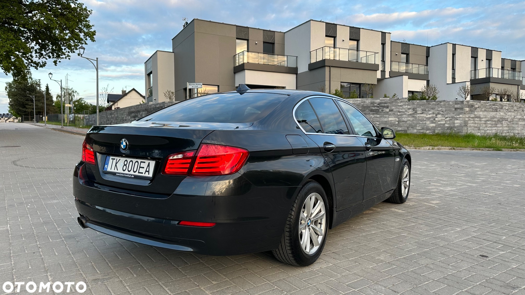 BMW Seria 5 523i Sport-Aut - 4