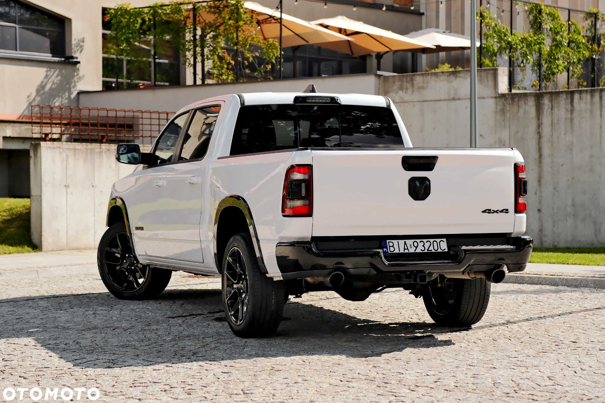 RAM 1500 Crew Cab Sport - 4
