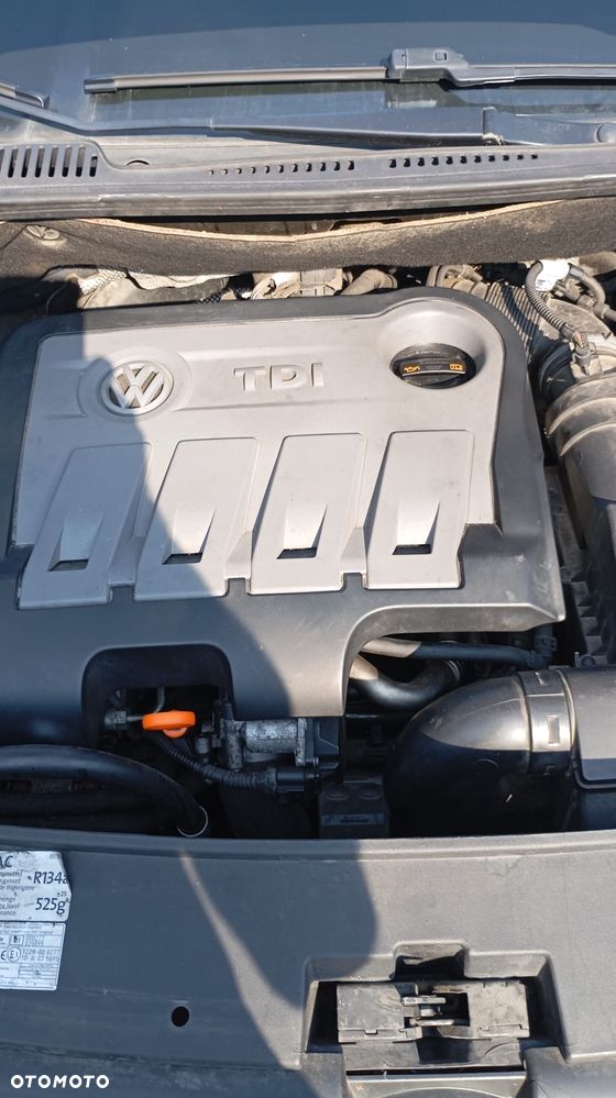 Volkswagen Touran 2.0 TDI Goal - 15
