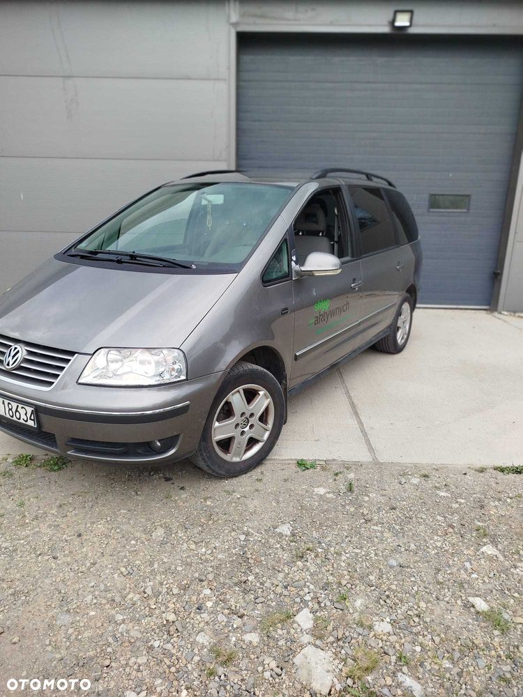 Volkswagen Sharan - 1