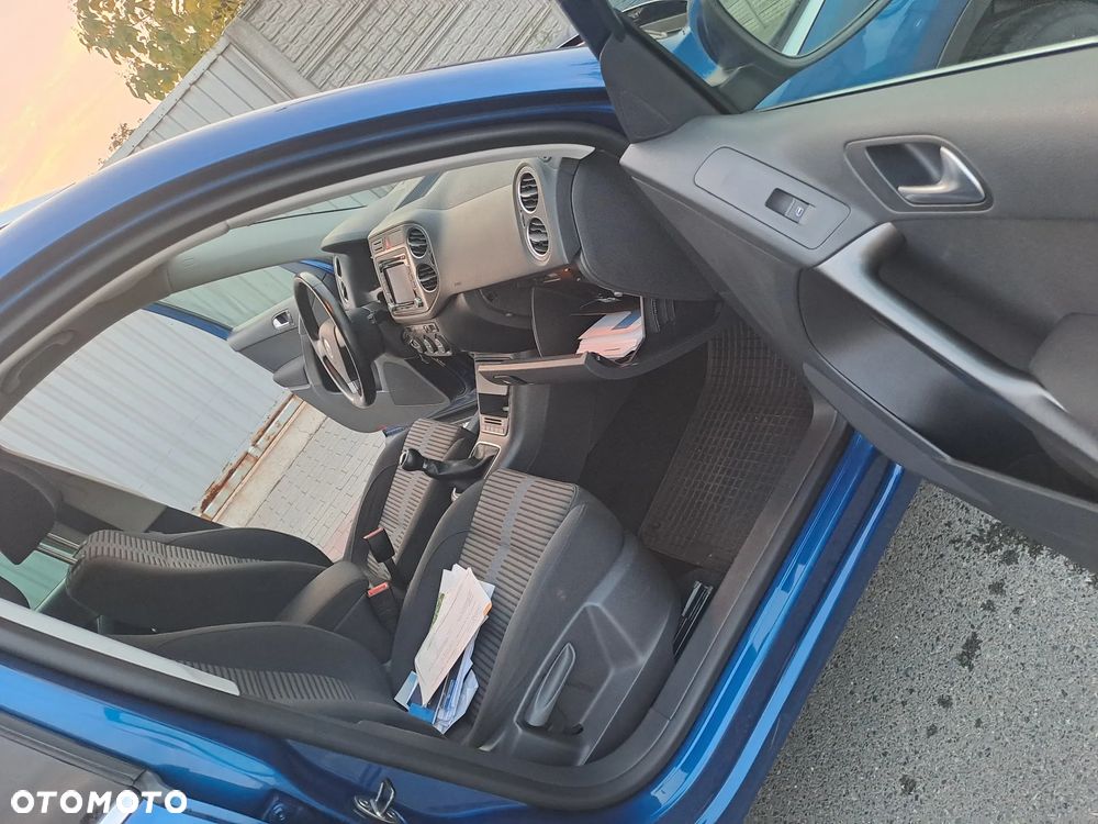 Volkswagen Tiguan - 16