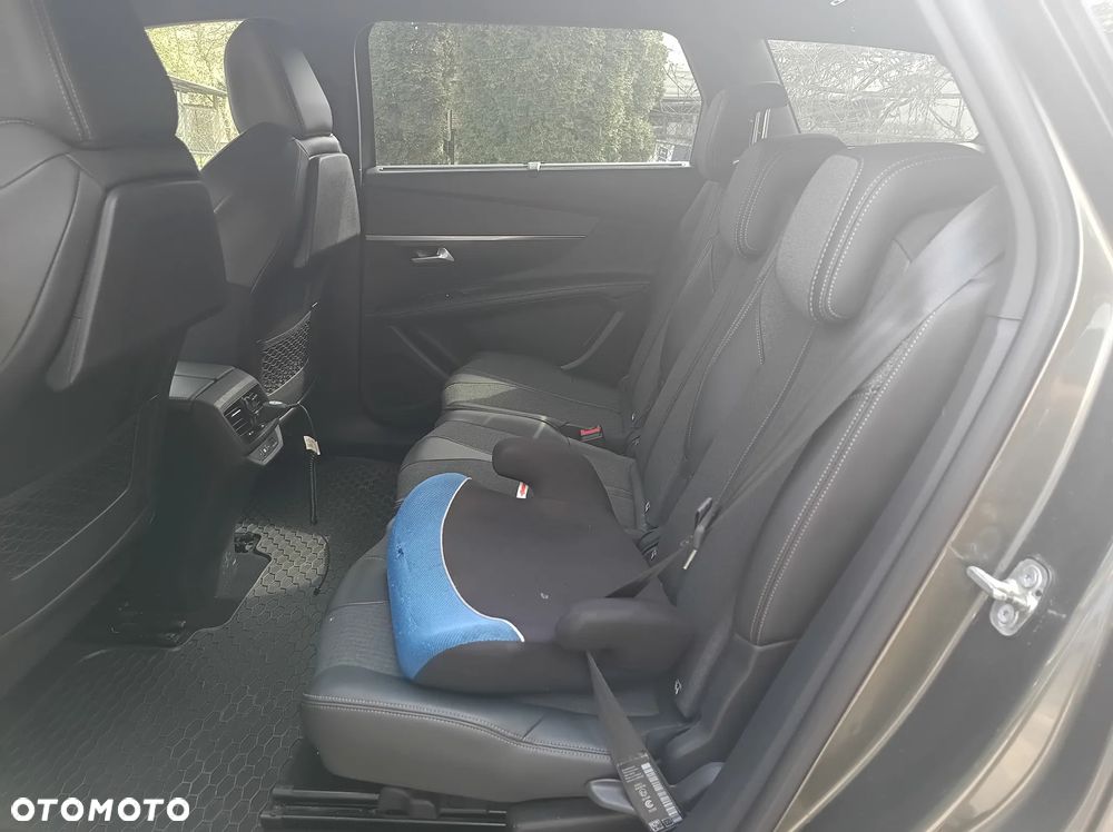 Peugeot 5008 BlueHDi 130 EAT8 GT - 12