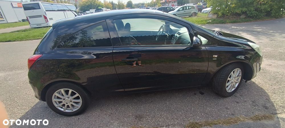 Opel Corsa 1.2 16V Enjoy - 12