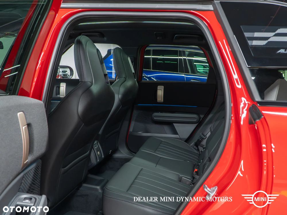 MINI Countryman S ALL4 John Cooper Works Trim - 23