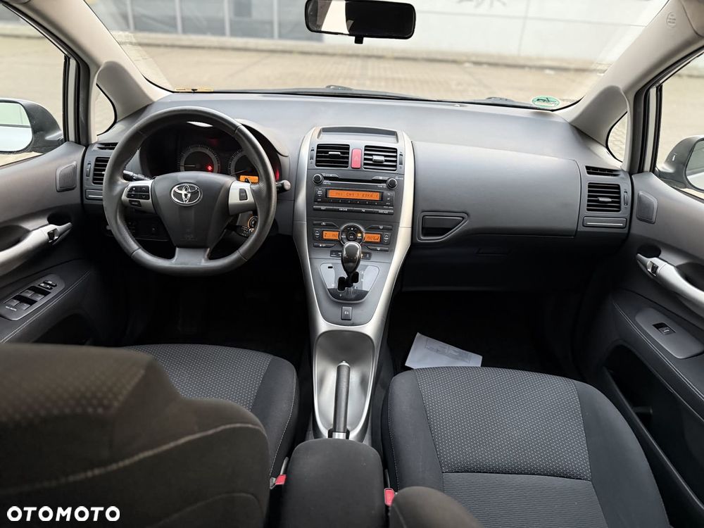 Toyota Auris 1.6 MultiMode Edition - 27