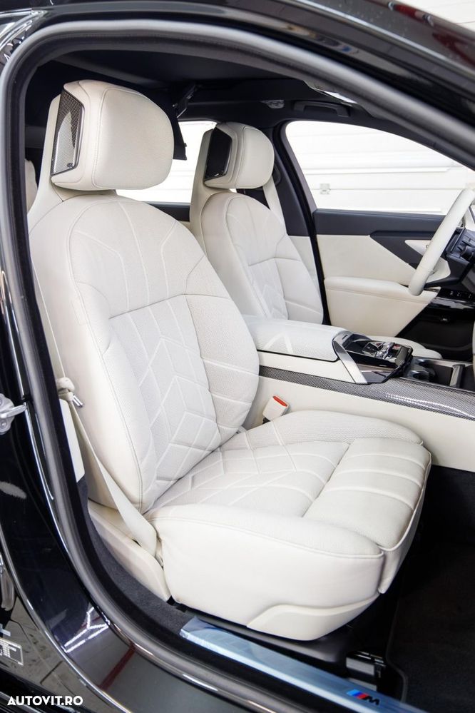 BMW Seria 7 740 xDrive MHEV - 17