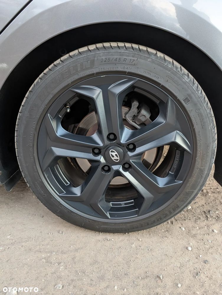 Hyundai i40 2.0 GDI Comfort + - 24