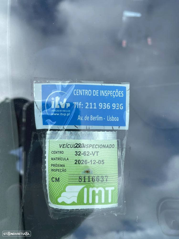 Ford Fiesta 1.25 Ghia - 17