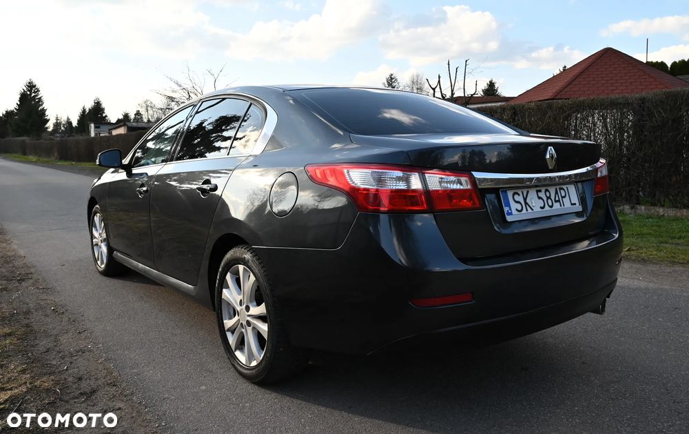 Renault Latitude - 12