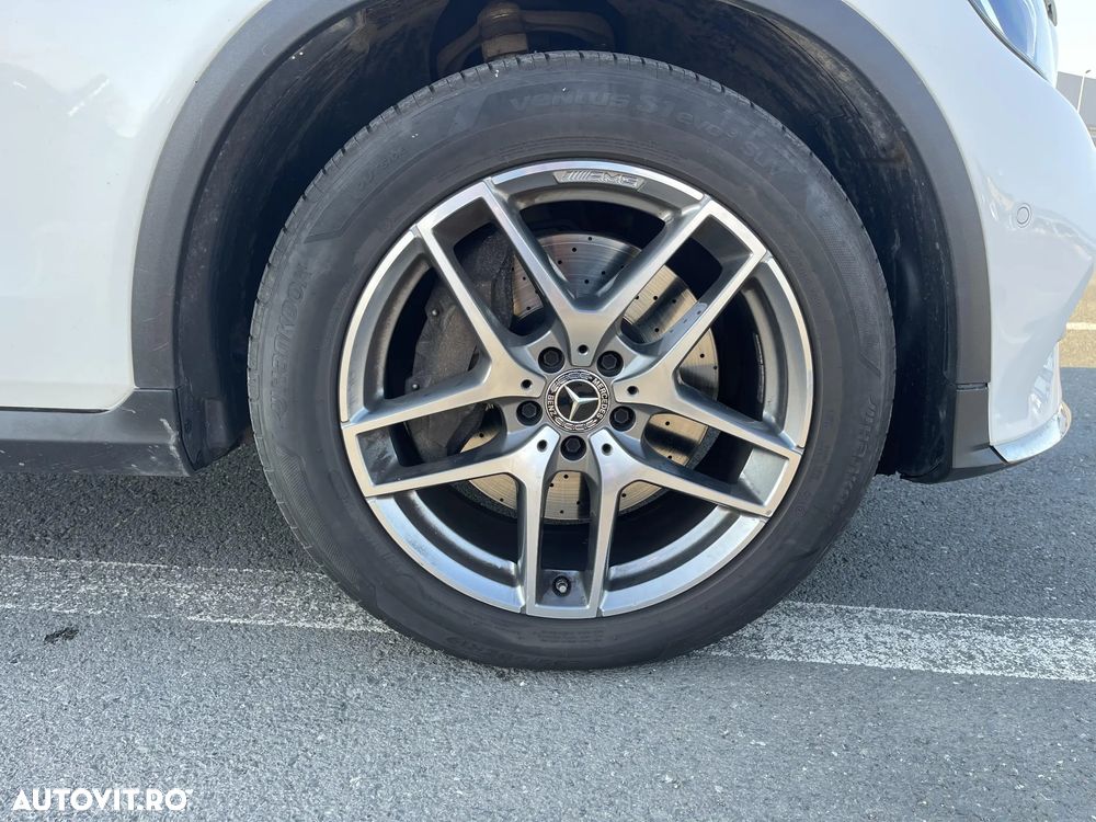 Mercedes-Benz GLC 250 4MATIC 9G-TRONIC AMG Line - 29
