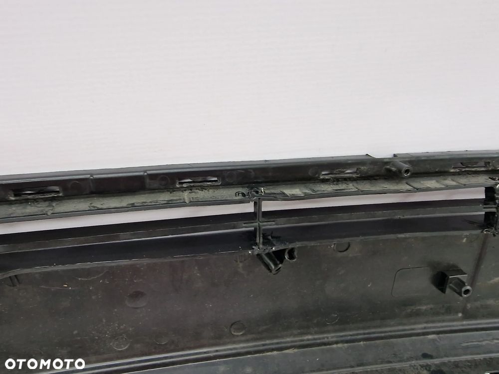 KIA PICANTO II 11- KRATKA ŚRODKOWA ZDERZAKA PRZEDNIEGO PRZÓD , NR 86569-1Y000 , NR AUKCJI KR186 - 12