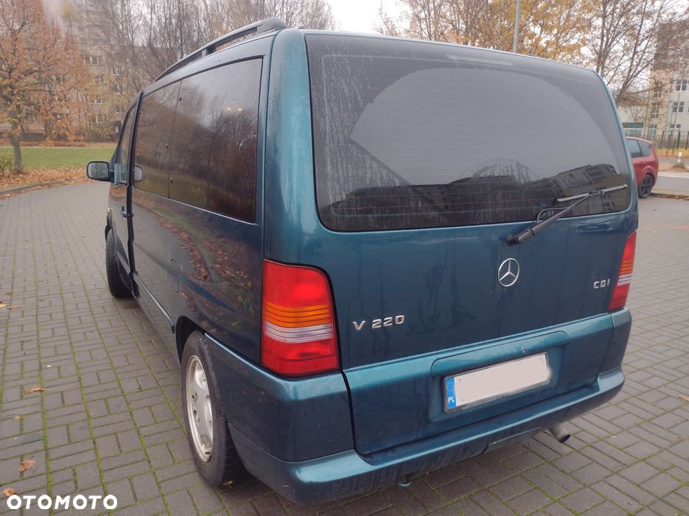 Mercedes-Benz Klasa V - 8